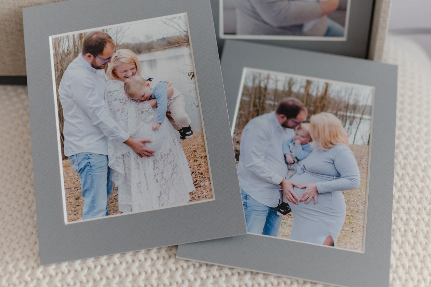 Fotos mit Geschwistern, Outdoor-Shooting, neugeborenenfotografie münchen, Fotos Rosenheim, fotograf rosenheim, fotograf rosenheim, Landshut, München, Familienfotos, Familienshooting, Bilder mit Geschwistern, Bruckmühl